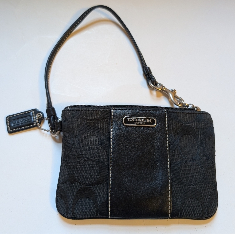 Coach Canvas Wristlet In GUC
